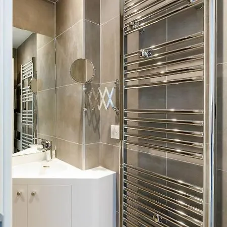 On La Croisette - 2 Beds 2 Baths *