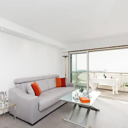On La Croisette - 2 Beds 2 Baths 아파트
