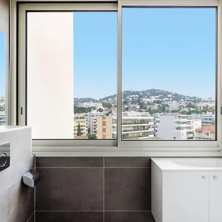 On La Croisette - 2 Beds 2 Baths 아파트 칸느