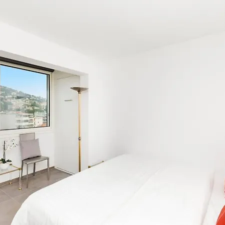 On La Croisette - 2 Beds 2 Baths