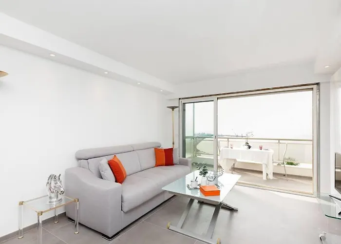 On La Croisette - 2 Beds 2 Baths Apartamento